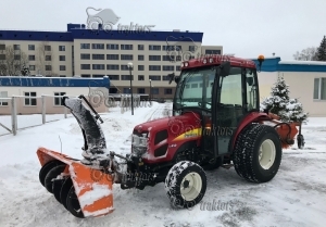 Снегоуборочный трактор Shibaura ST450 - купить в Москве по выгодной цене